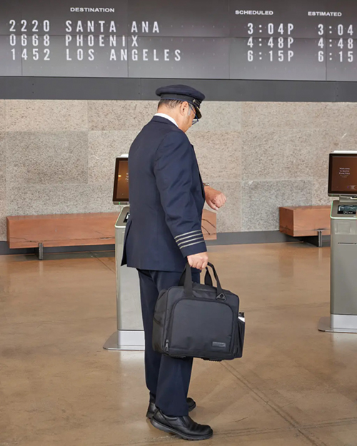 Image 3 of AirClassics Crew Trip Bag