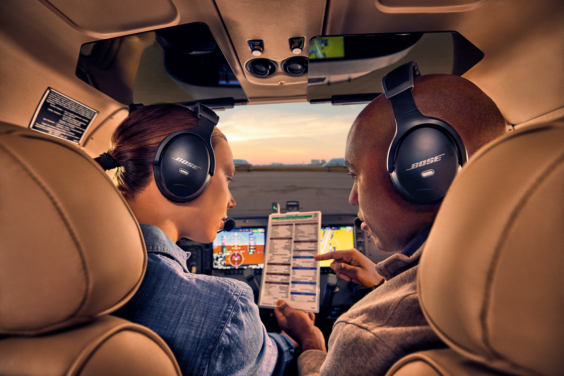 Image 23 of Bose A30 Headset with Dual Plug (Fixed-Wing), Bluetooth, High Impedance and Straight Cable (857641-3120)