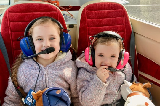 Small Wings, Big Adventures: Flying with Children This Summer