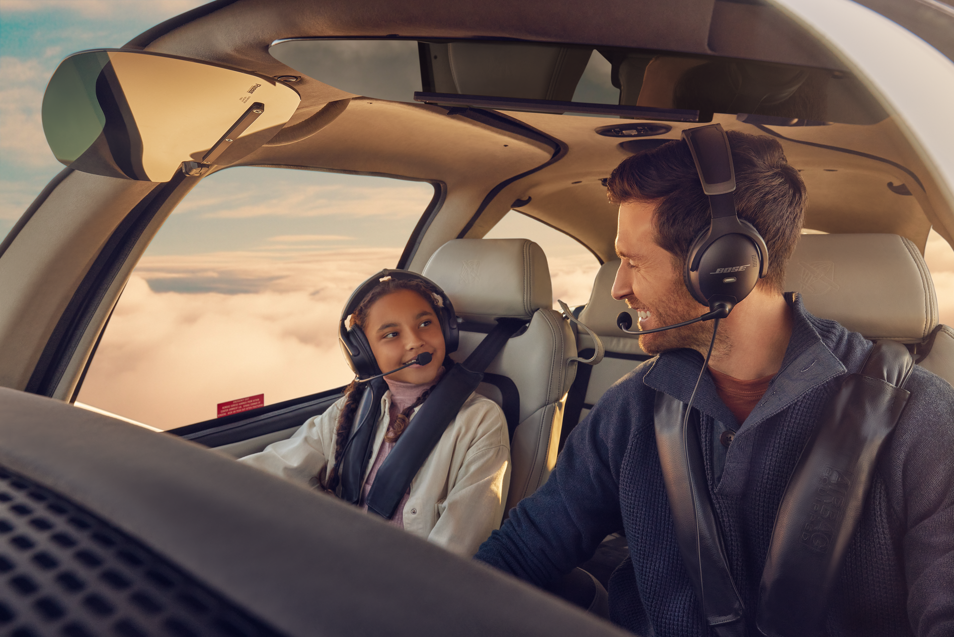 Image 21 of Bose A30 Headset with Dual Plug (Fixed-Wing), Bluetooth, High Impedance and Straight Cable (857641-3120)