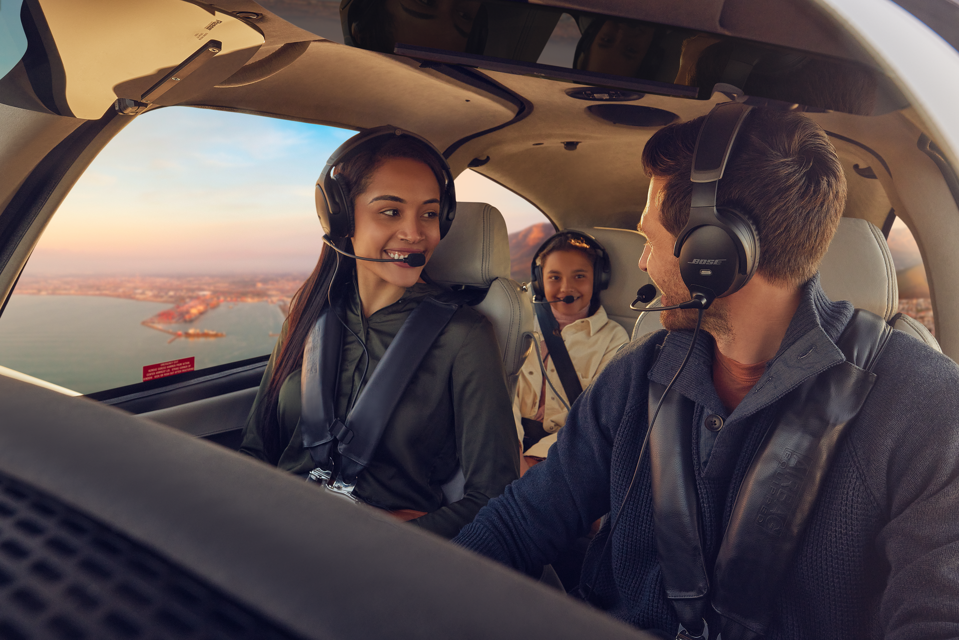 Image 20 of Bose A30 Headset with Dual Plug (Fixed-Wing), Bluetooth, High Impedance and Straight Cable (857641-3120)